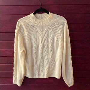 Banana Republic Cream Cable Knit Crew Neck Sweater